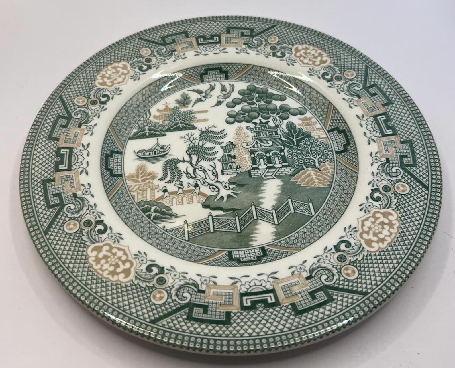 Green and Gold Willow Pattern Plate